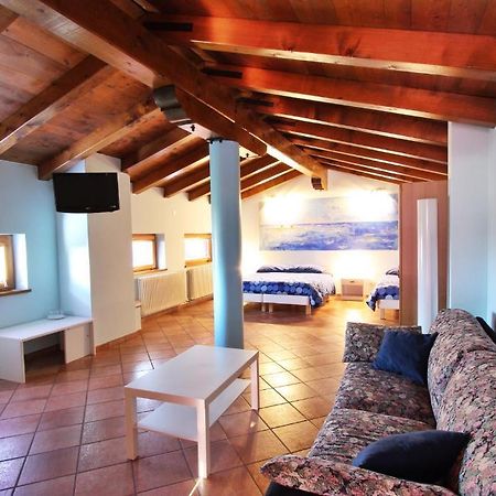 Bed and Breakfast Cip & Ciop Buia Номер фото