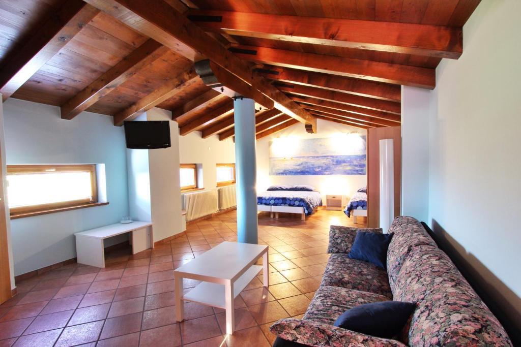 Bed and Breakfast Cip & Ciop Buia Номер фото